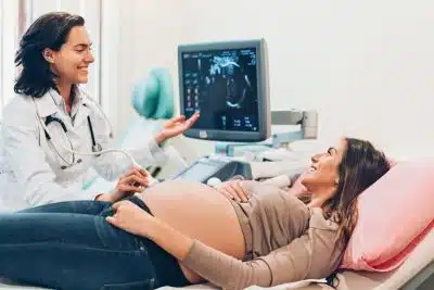 Zoom sur l'échographie à 4 semaines de grossesse ce que vous devez savoir